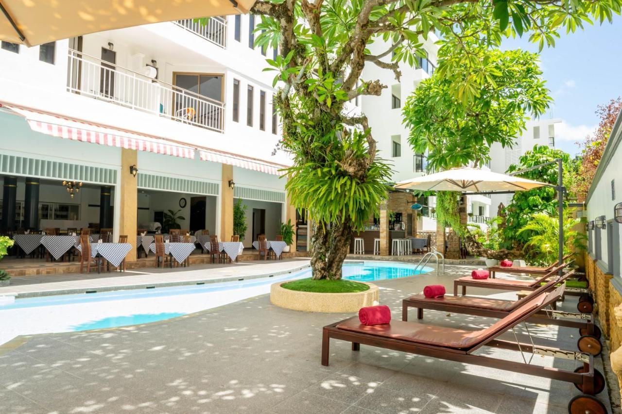 La Vintage Resort Patong Экстерьер фото