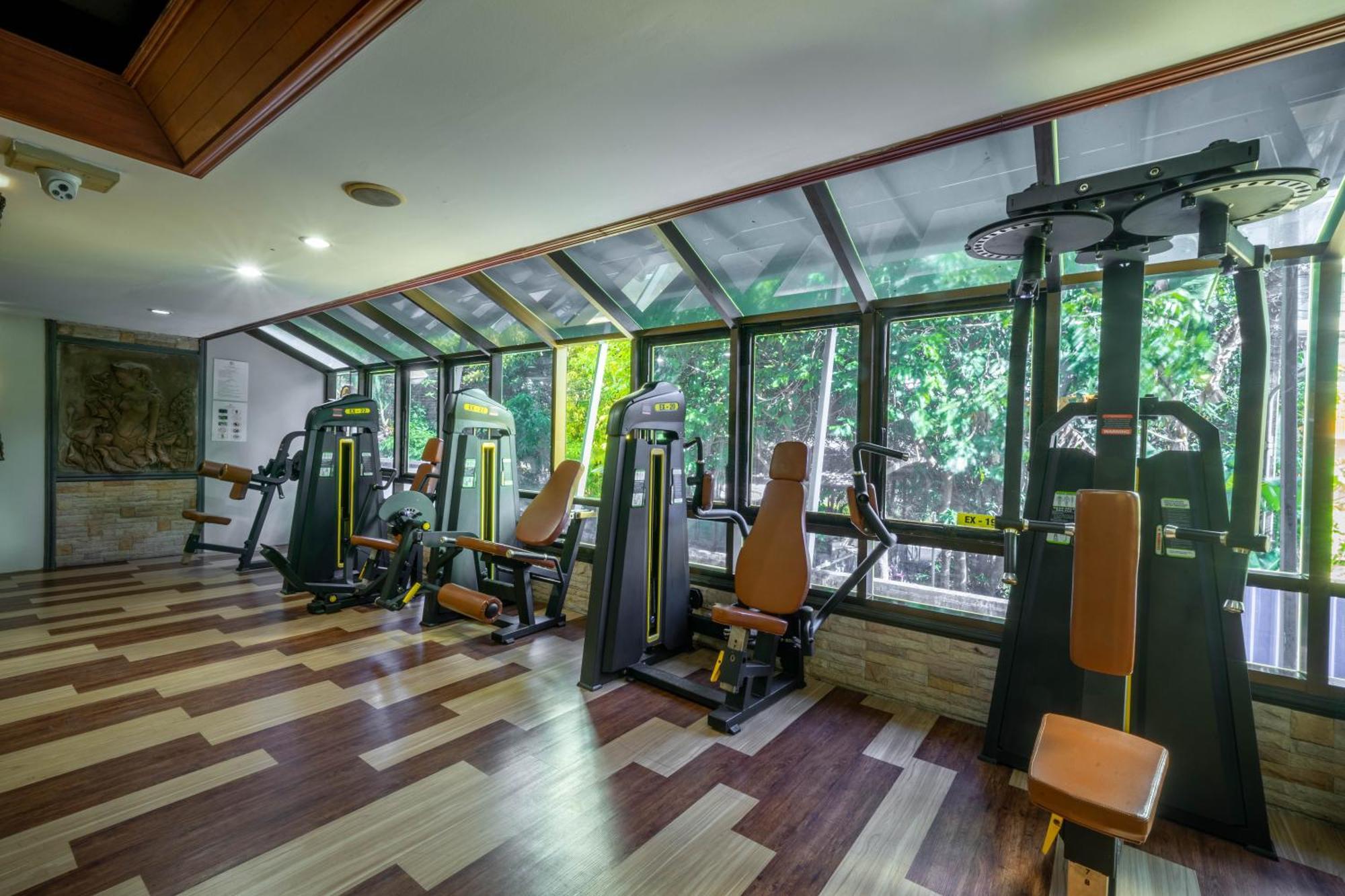 La Vintage Resort Patong Экстерьер фото
