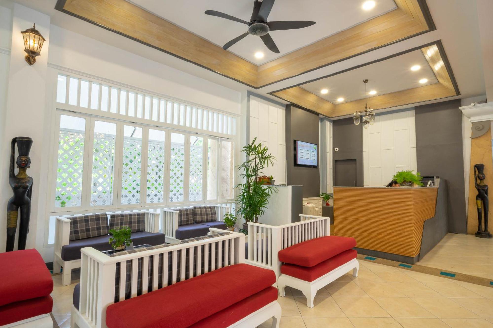 La Vintage Resort Patong Экстерьер фото