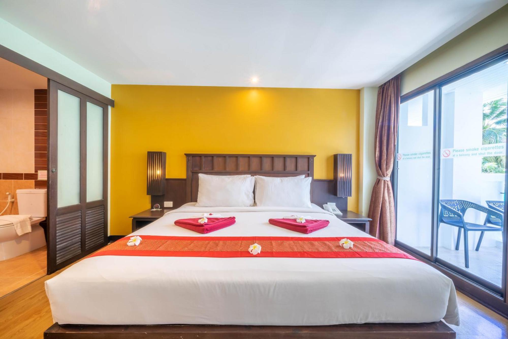 La Vintage Resort Patong Экстерьер фото