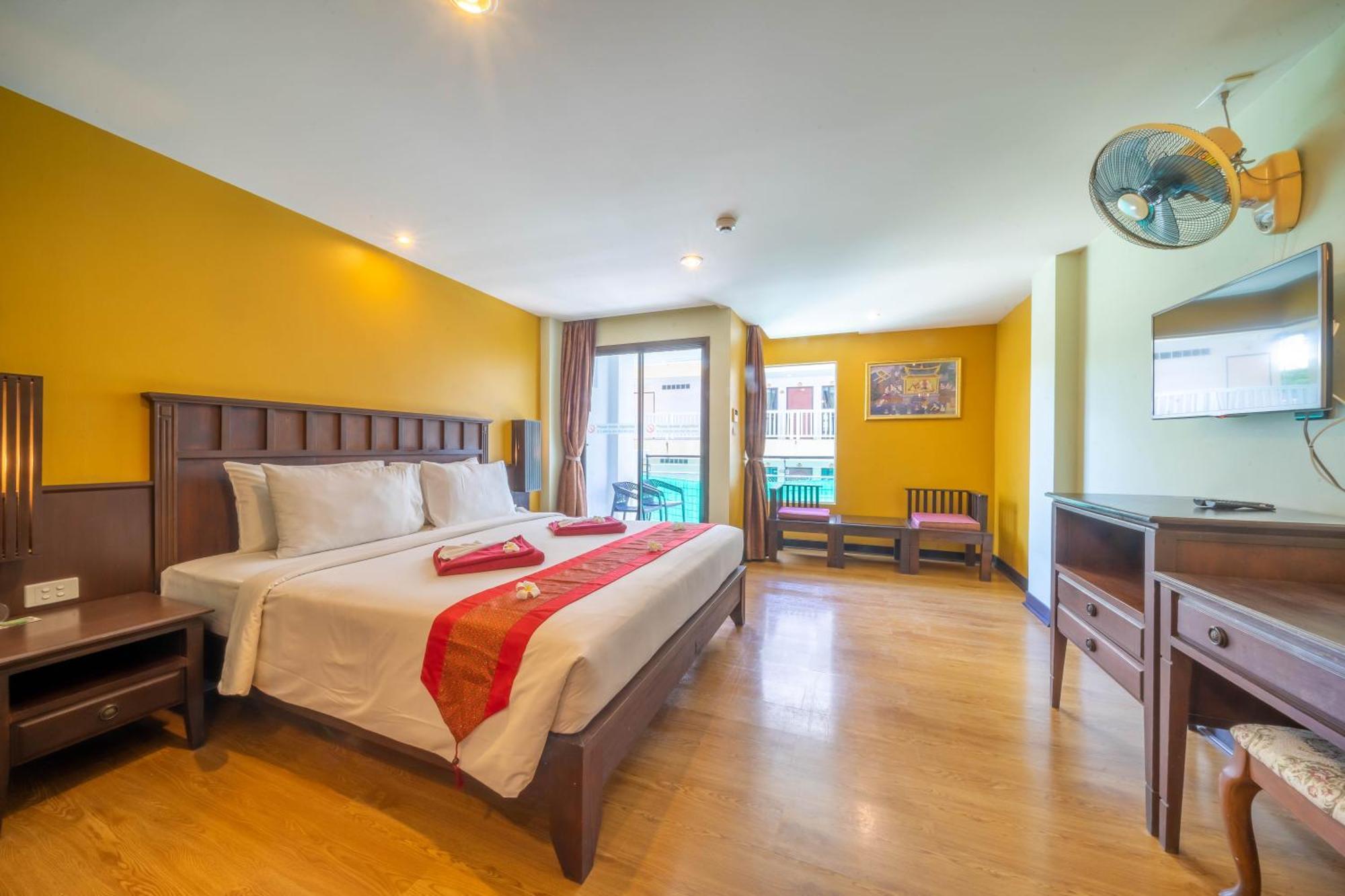 La Vintage Resort Patong Экстерьер фото